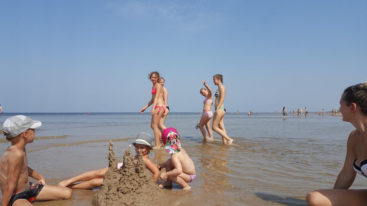 琥珀海岸和海洋公寓式酒店 Jūrkalne 外观 照片